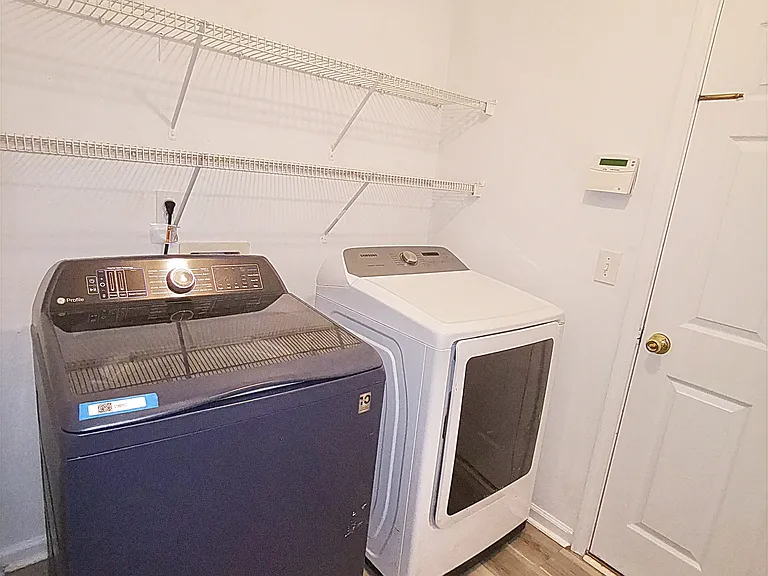 2107 E Willesdon Dr — Photo 22