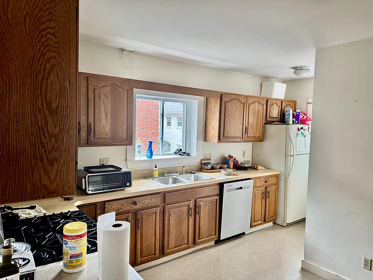 109 Orchard St #2 — Photo 2