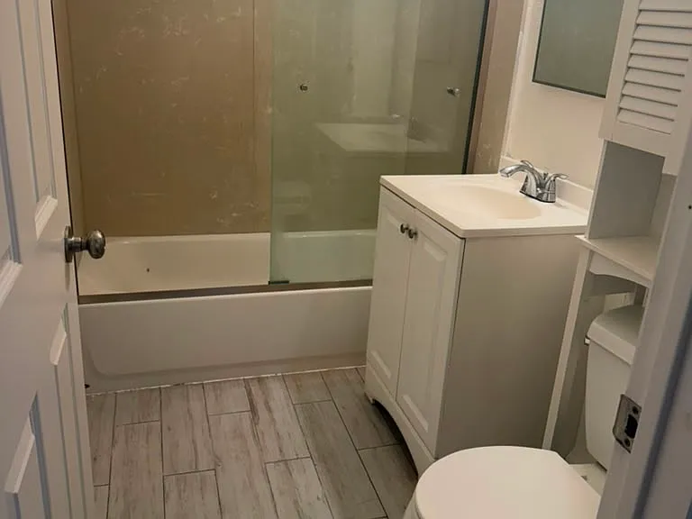 1640 Adams Ave #4 — Photo 8