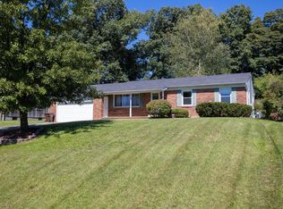 3104 John Glenn Dr, Jackson, MI 49201