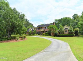 567 Rosa Taylor Dr, Macon, GA 31204