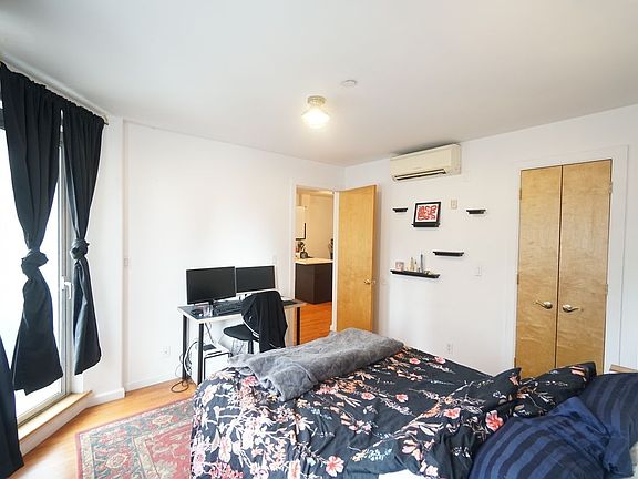 4th image of 185 York St #A