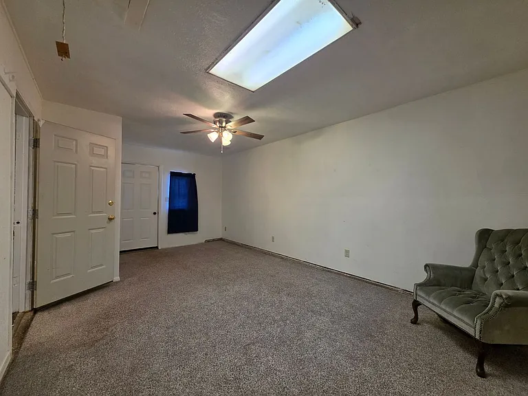 1 Red Oak Rd — Photo 11