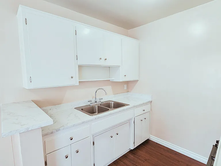 1815 Fremont Ave — Photo 11