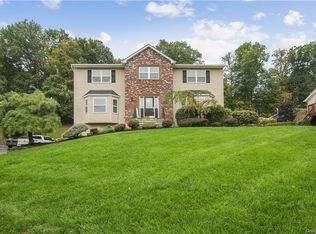 15 Ewald Pl, Stony Pt, NY 10980