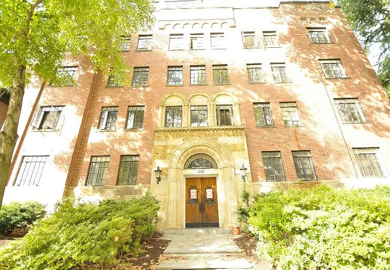 1212 Delaware Ave #B6 — Photo 8