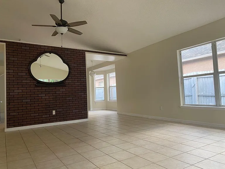 10918 Rushwood Way — Photo 4