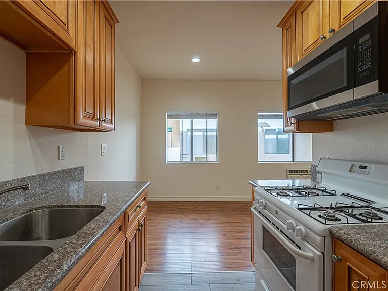 10085 Tujunga Canyon Blvd #4 — Photo 5