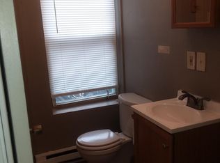 38 Cliff St APT 2, Norwich, CT 06360