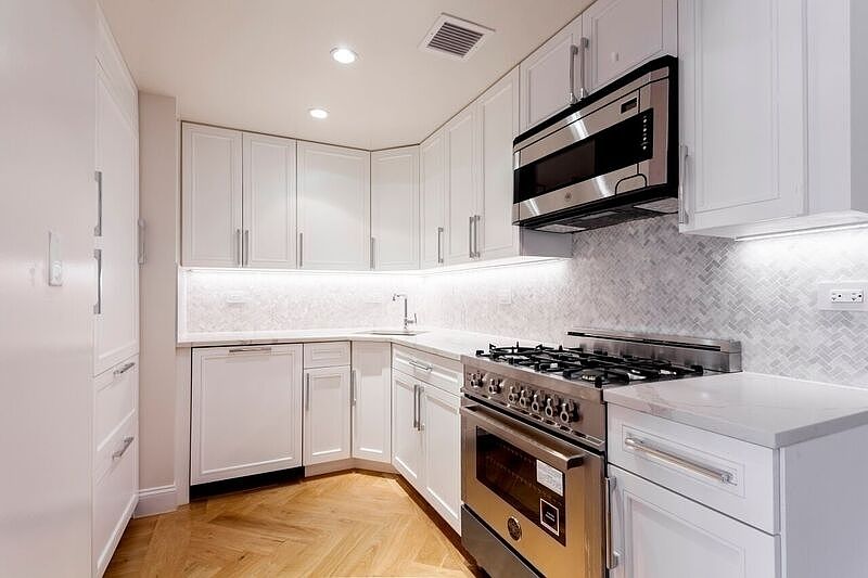 1st image of 305 E 86th St APT 3NW