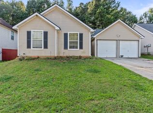 5640 Sapphire Cir, Ellenwood, GA 30294