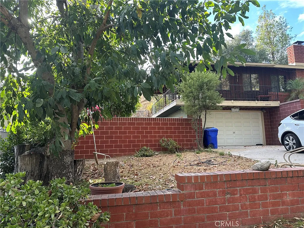 3 bed, 1430 sqft, $2,800 — Photo 3