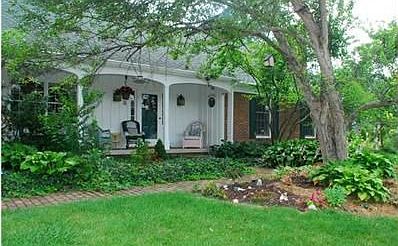 2nd image of 271 Hume Dr