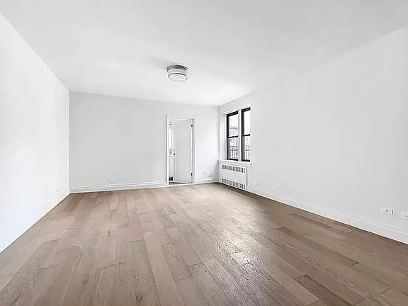 4th image of 54 E 8th St #5M