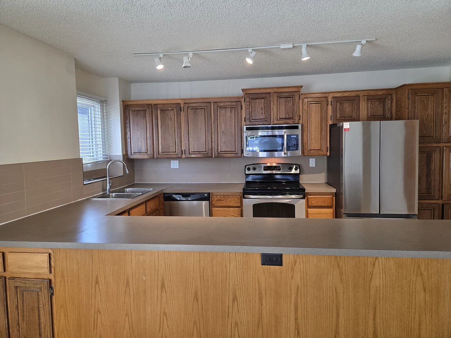 Rosewood Estates — Photo 2