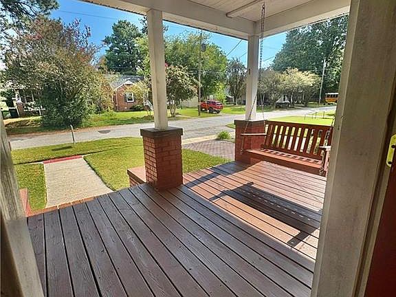 3rd image of 216 Nansemond Ave