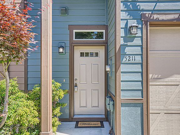 2nd image of 5211 NE 83rd Pl