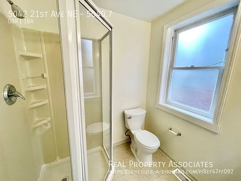 5042 21st Ave NE #5040.7 — Photo 11