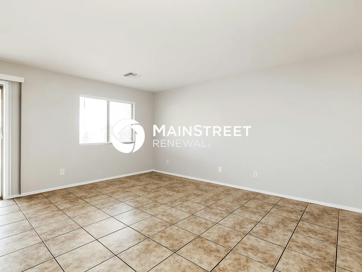 8533 W Pioneer St — Photo 4
