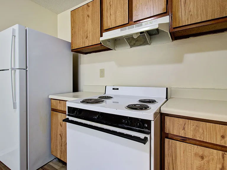 Lamplighter Apartments — Photo 6