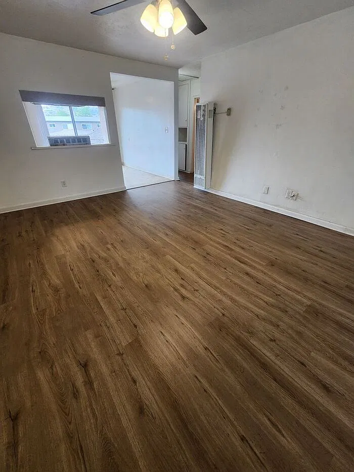 2 bed, 1.0 bath, $2,190 — Photo 2