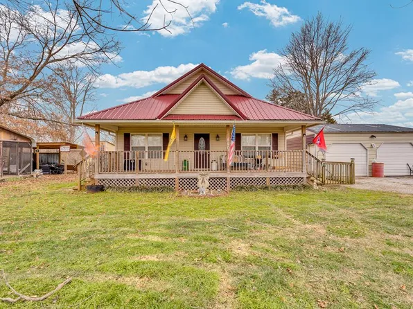 590 Franks Ferry Rd, Sparta, TN 38583