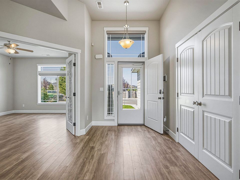 6988 W 31st Ave, Kennewick, WA 99338 | MLS #294468 | Zillow