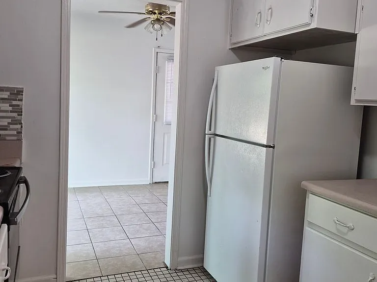 531 Ashmore Rd — Photo 13