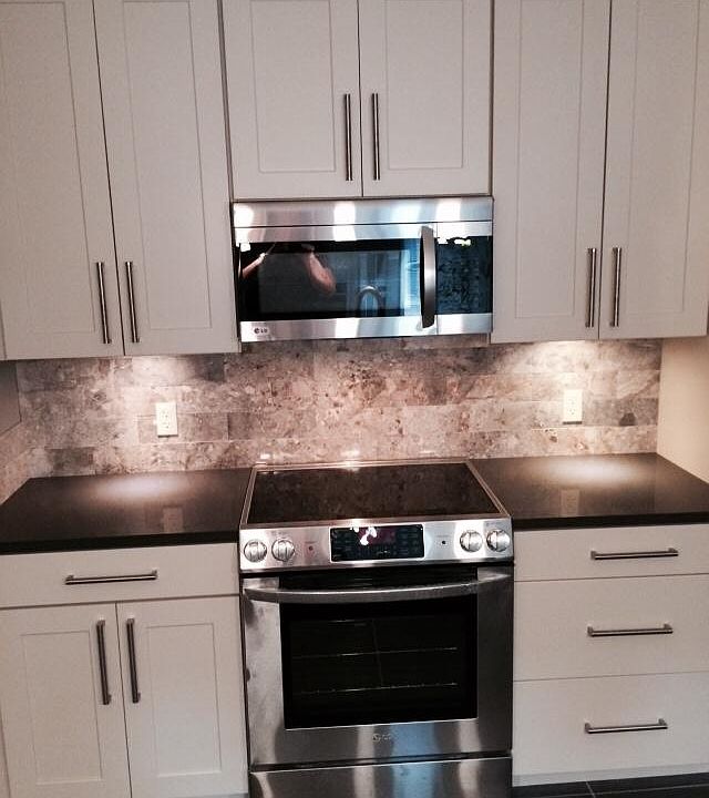 1st image of 460 Jamestown Cir