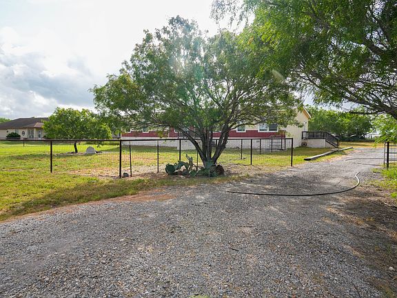 3rd image of 132 Quail Run