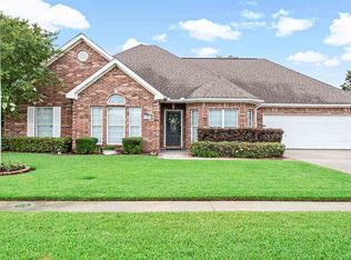 2502 Pecan St, Nederland, TX 77627