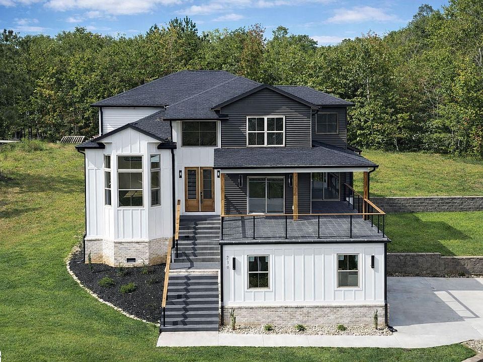 1st image of 230 Hammond Cir