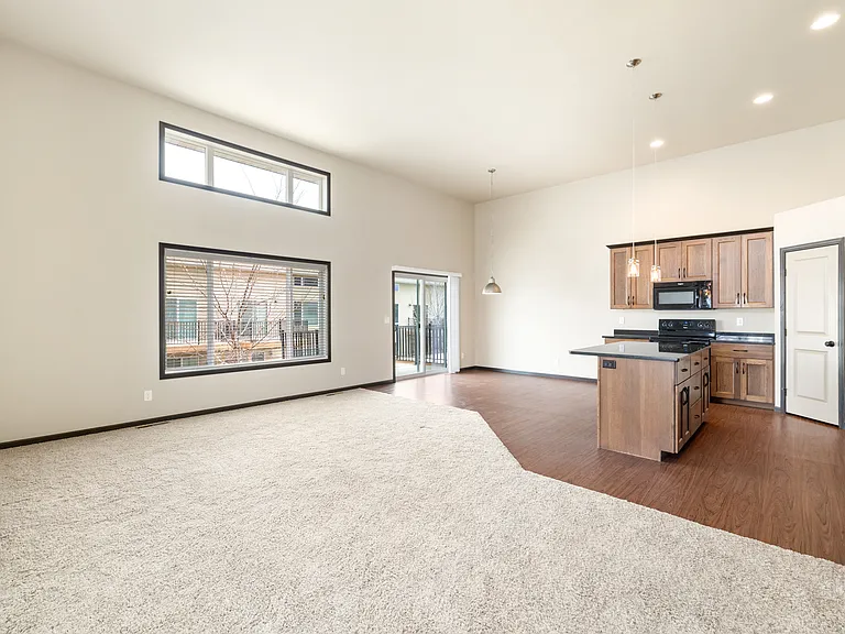 Evelyn Acres Townhomes — Photo 9