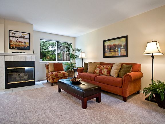 Living Room w/ wood fplce