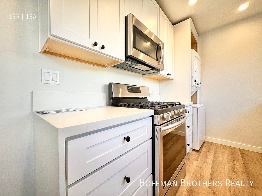 1st image of 1460 S Shenandoah St #3