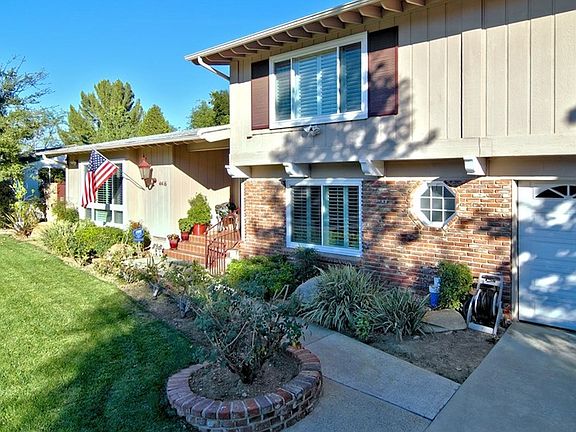 3rd image of 4416 Topanga Canyon Blvd