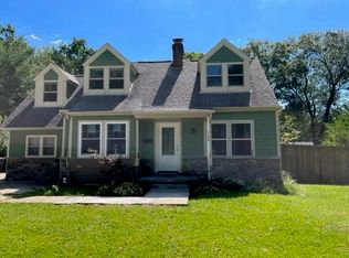 208 E Paulding Rd, Fort Wayne, IN 46816