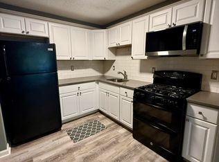 12 Colonial Ct, Absecon, NJ 08205