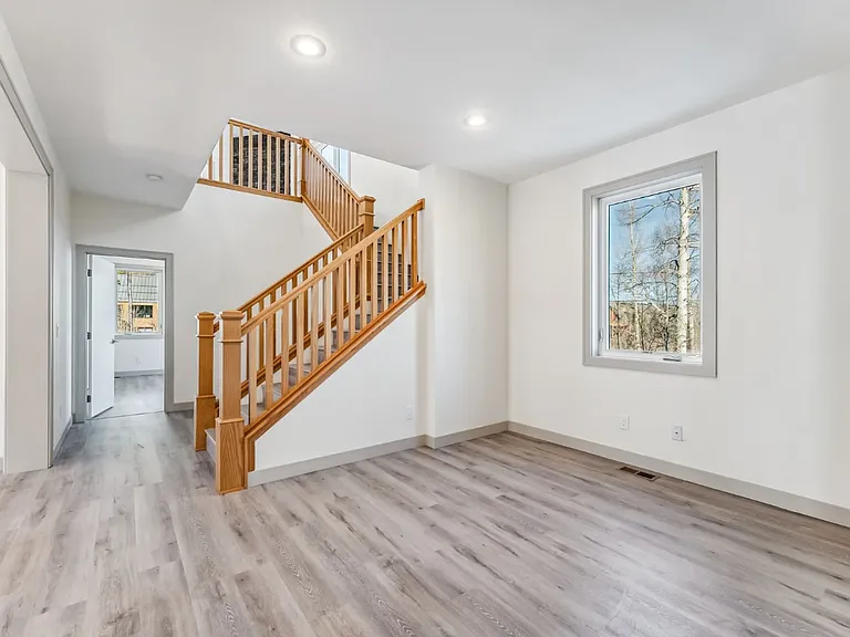 630 Temple Trl — Photo 5