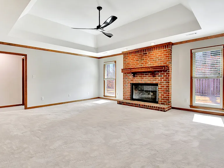 401 Tenterden Curv — Photo 7