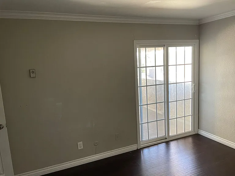 25822-25828 Walnut St — Photo 23
