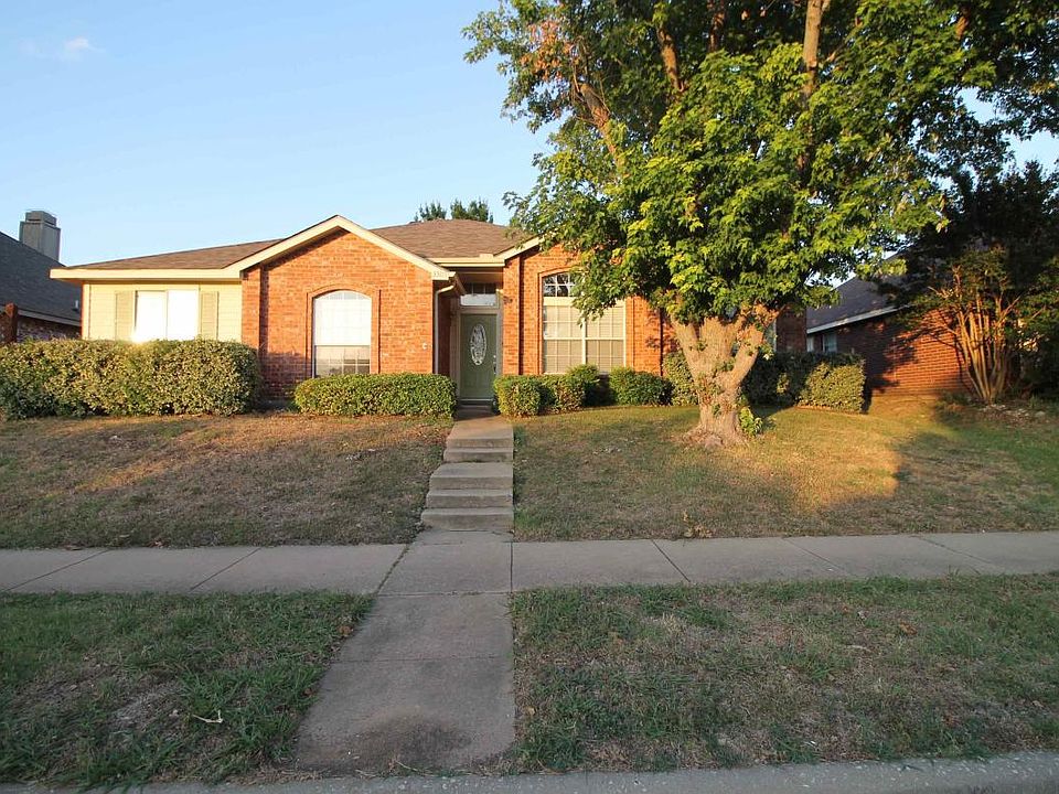 1st image of 3305 Columbus Dr