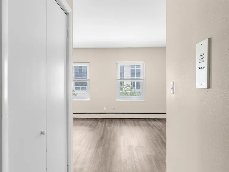 2311 E North Ave #1 — Photo 3