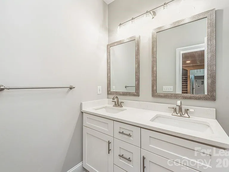 6513 Rockwell Blvd — Photo 7