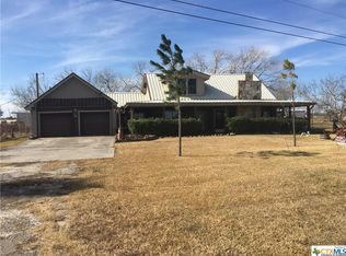 8784 Us Highway 87 S, Victoria, TX 77905