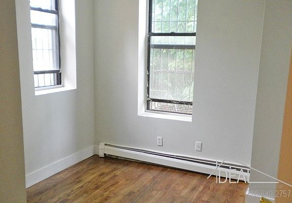 4th image of 359 Sumpter St APT 1