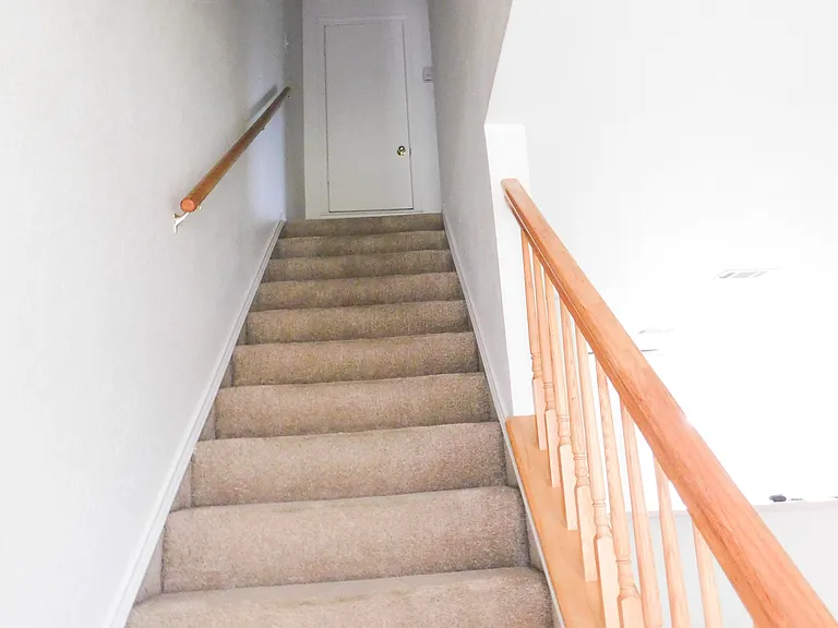 308 Creek St #C — Photo 10