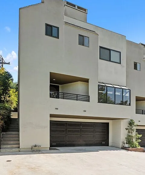 3023 Berkeley Ave #8 — Photo 5