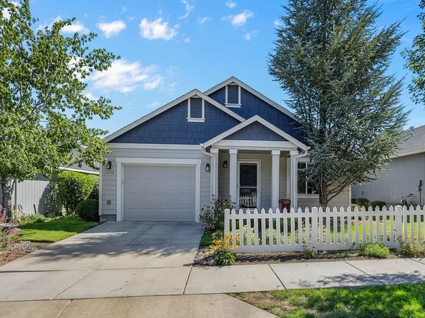 3650 SW 30th St, Redmond, OR 97756