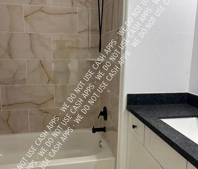 1003 Lynn St #A — Photo 8
